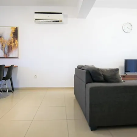 Oracle C-104 2 Bedroom * Paphos